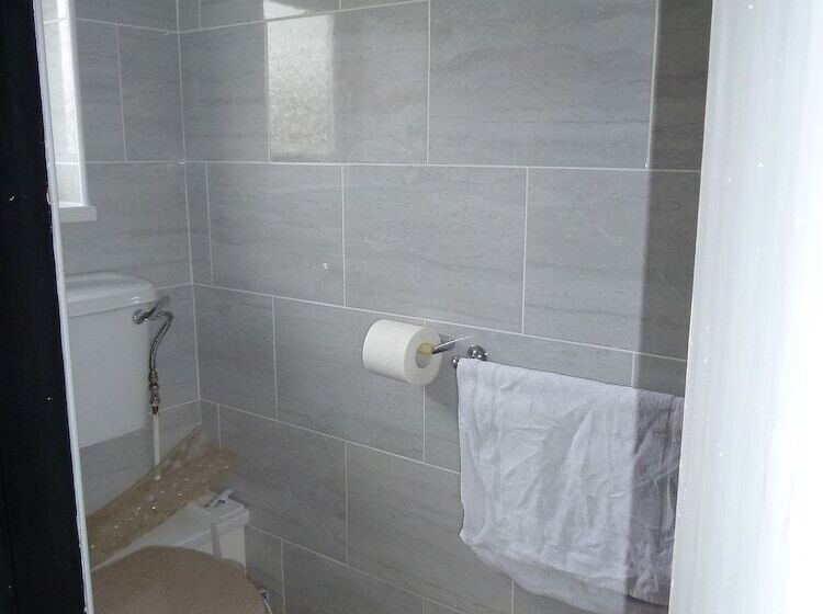 スタンダードルーム, Mid Wales Inn