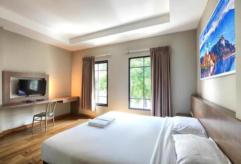 Deluxe Room, Panini Residence