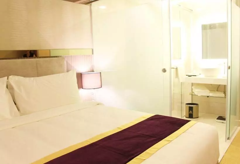 اتاق لوکس, Royce Hotel Kl Sentral