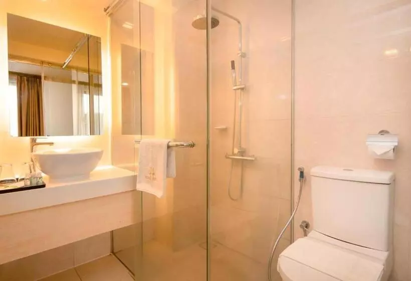 اتاق سوپریور با تخت بزرگ, Royce Hotel Kl Sentral