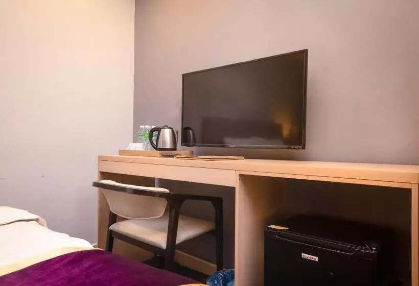 اتاق لوکس با تخت بزرگ, Royce Hotel Kl Sentral