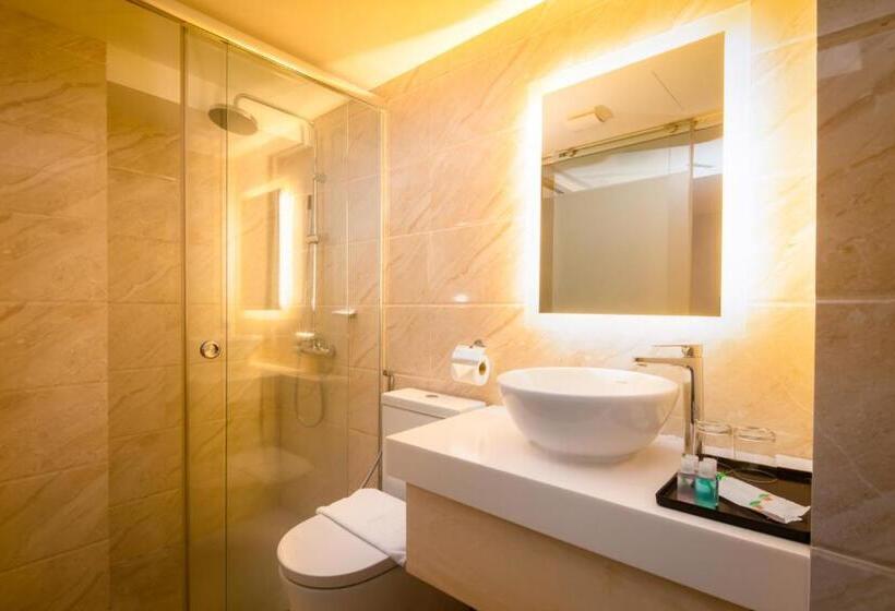 اتاق اجرایی با تخت بزرگ, Royce Hotel Kl Sentral