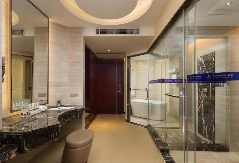 Deluxe Room, Shenzhen Avant Garde