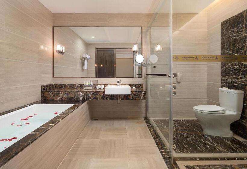 2 Bedroom Suite, Shenzhen Avant Garde