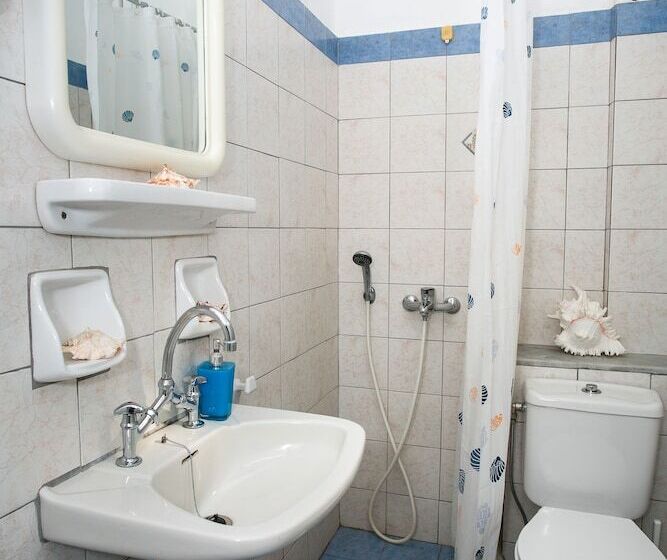 غرفة قياسية إطلالة جانبية علي البحر, Stella