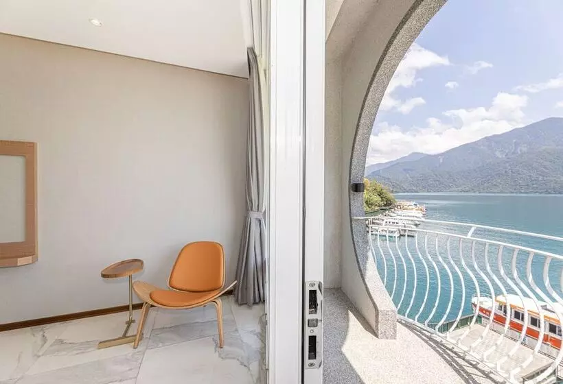 اتاق لوکس با چشم‌انداز دریاچه, Sun Moon Lake Apollo Resort