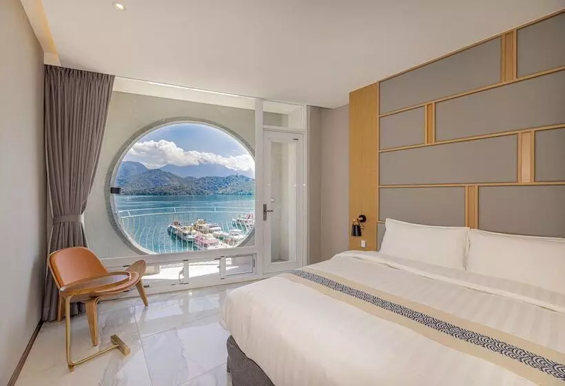 اتاق لوکس با چشم‌انداز دریاچه, Sun Moon Lake Apollo Resort
