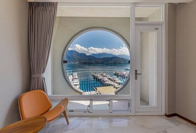 اتاق لوکس با چشم‌انداز دریاچه, Sun Moon Lake Apollo Resort