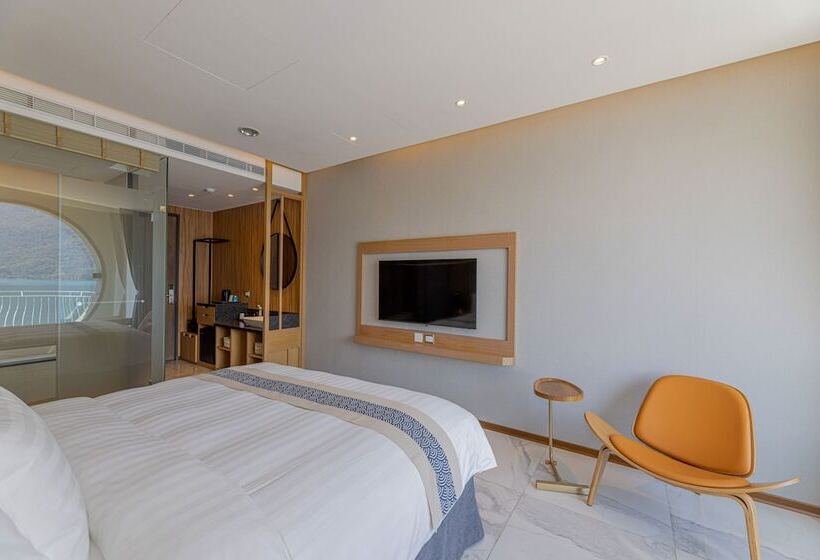 اتاق لوکس با چشم‌انداز دریاچه, Sun Moon Lake Apollo Resort