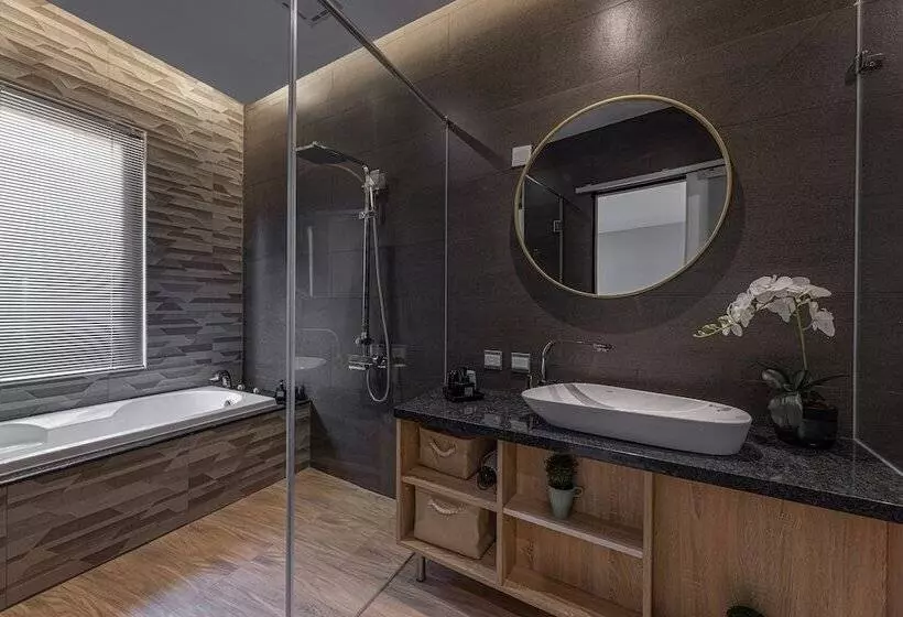 اتاق استاندارد چهار تخته, Sun Moon Lake Apollo Resort