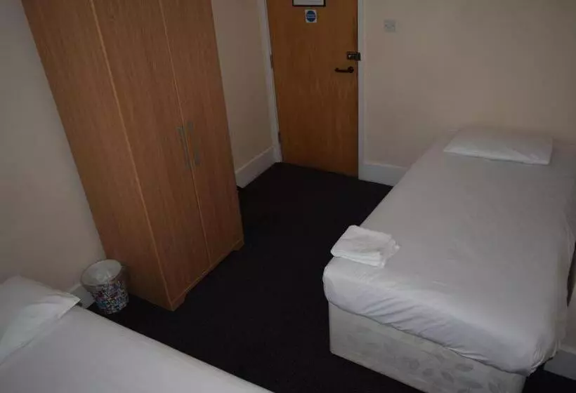 浴室共有スタンダード4人用ルーム, York