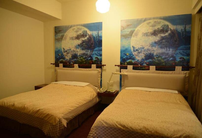 اتاق استاندارد چهار تخته, Kingship Hotel Kaohsiung Inter Continental