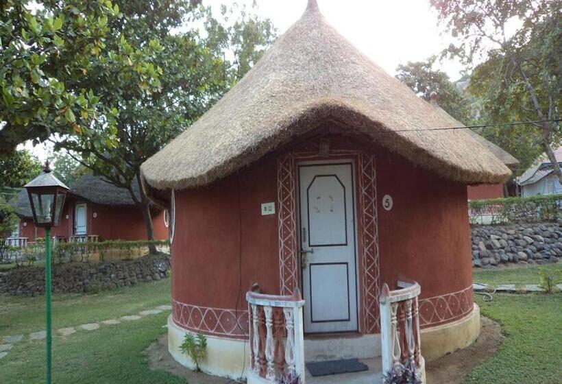 کابین, Kishkinda Heritage Resort
