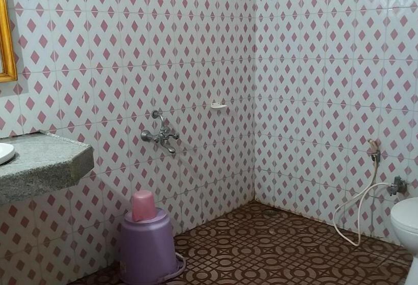 سوییت, Kishkinda Heritage Resort