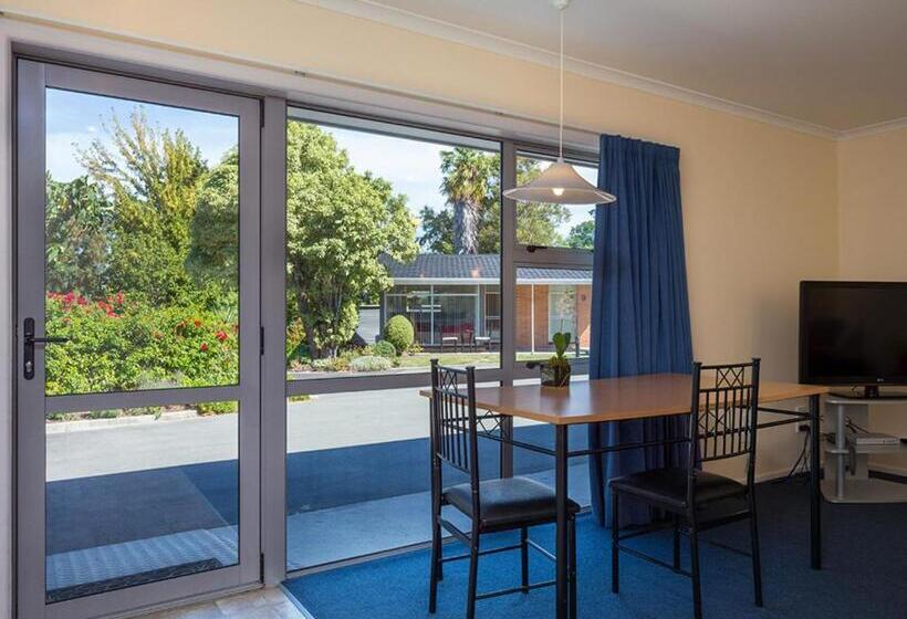 إستوديو قياسى, Middle Park Motel