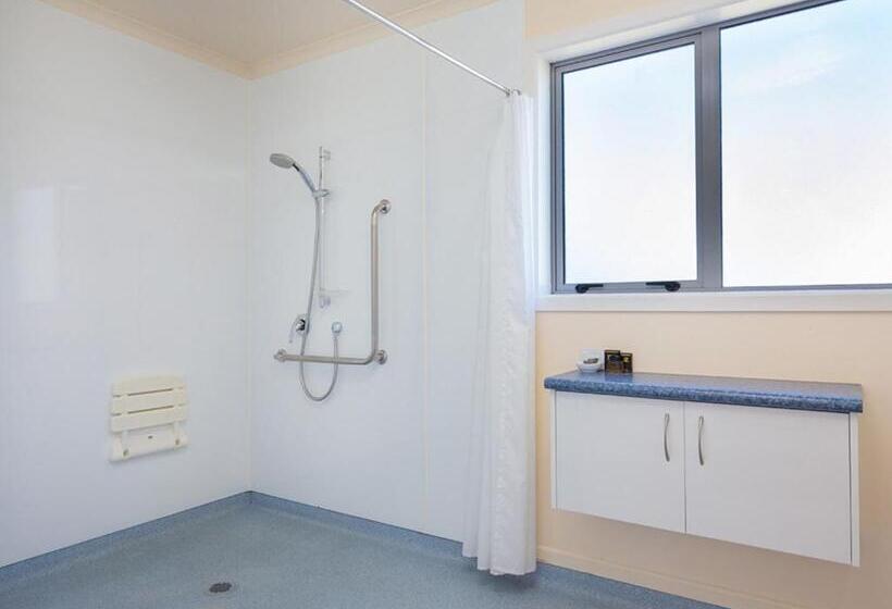 شقة غرفتين, Middle Park Motel