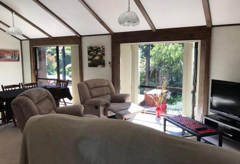 منزل 3 غرف نوم, Middle Park Motel