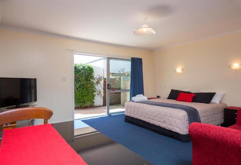 إستوديو قياسى, Middle Park Motel