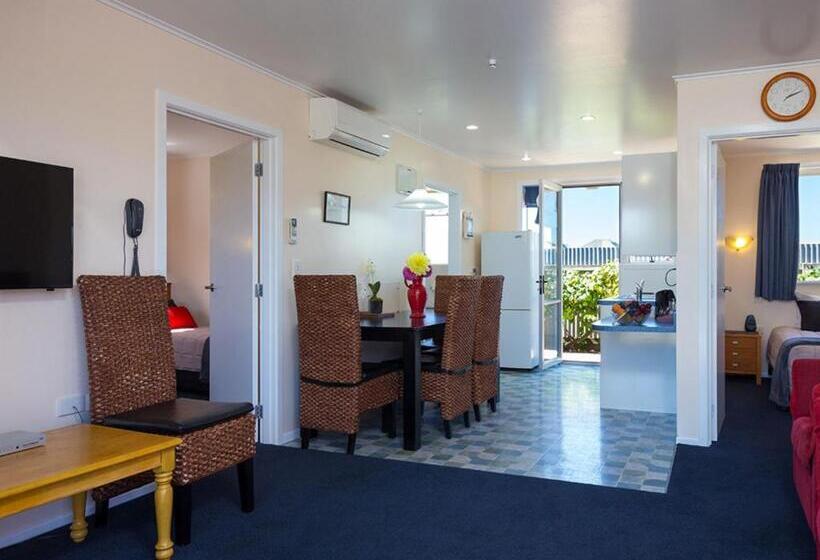 شقة غرفتين, Middle Park Motel