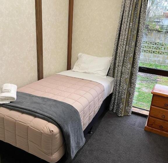 منزل 3 غرف نوم, Middle Park Motel