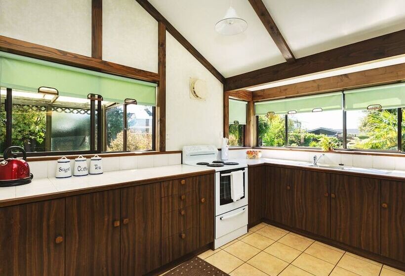 منزل 3 غرف نوم, Middle Park Motel