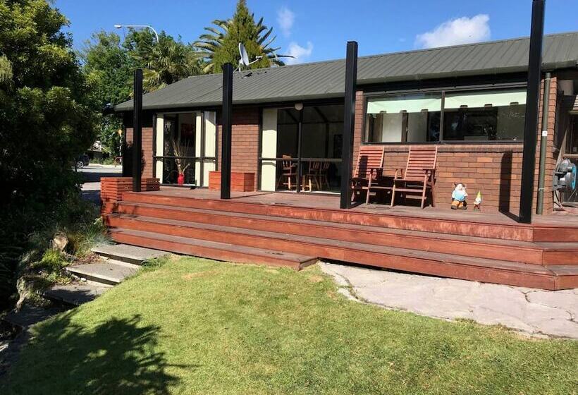 منزل 3 غرف نوم, Middle Park Motel