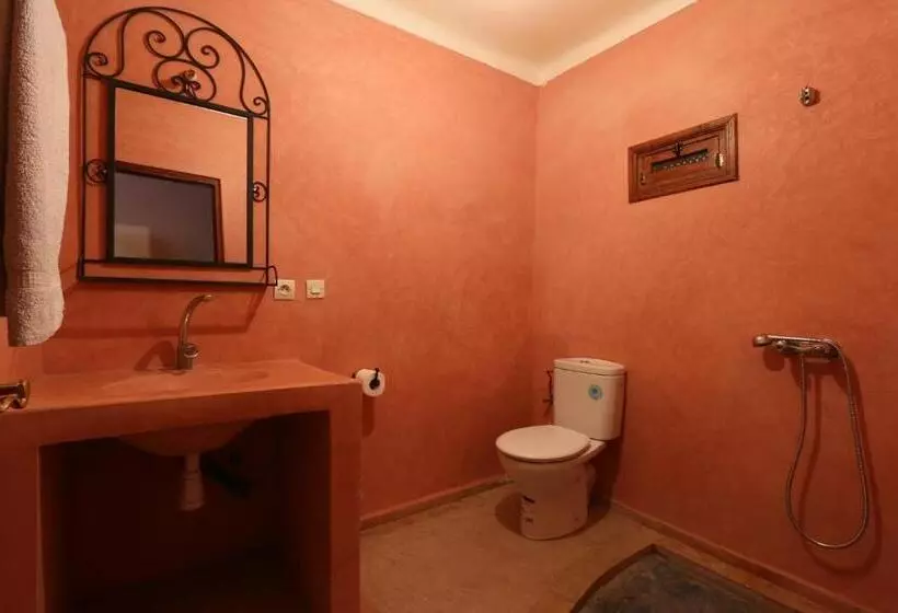 اتاق استاندارد, Tamatert Guest House
