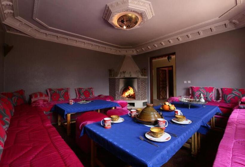 Трехместный Номер Базовый, Tamatert Guest House