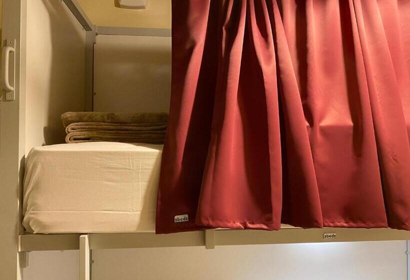 Трехместный Номер Стандарт Совместная Ванная, The Loft Hostel Barcelona La Pedrera