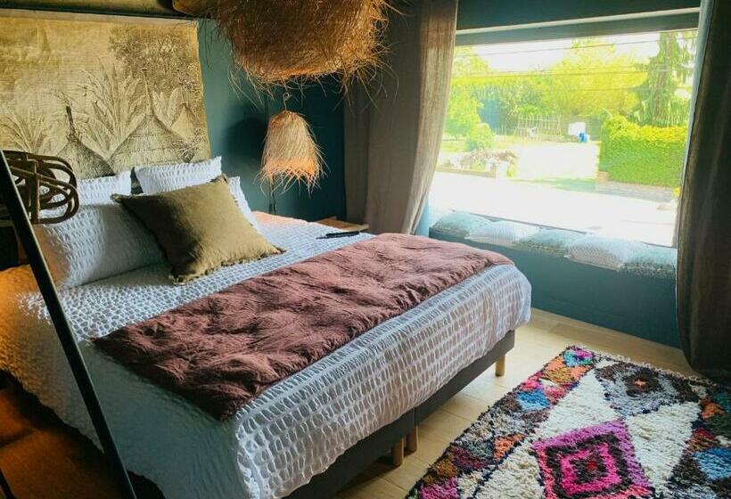 디럭스 룸, La Cambrousse