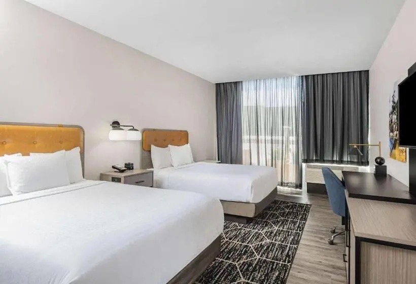 身障者適用クイーンサイズベッドルーム, La Quinta Inn & Suites By Wyndham Yucaipa