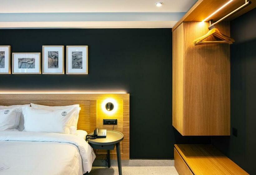 Полулюкс, Porta Suites