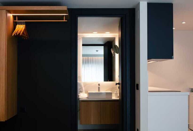 Полулюкс, Porta Suites