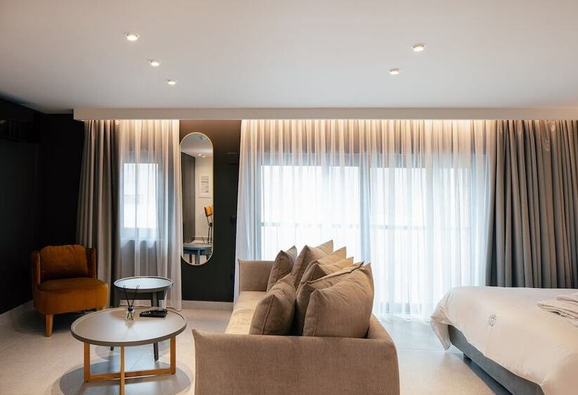 Полулюкс, Porta Suites