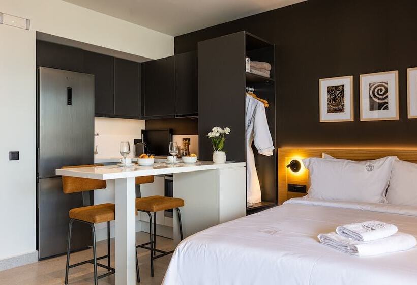 Полулюкс Вид на Море, Porta Suites