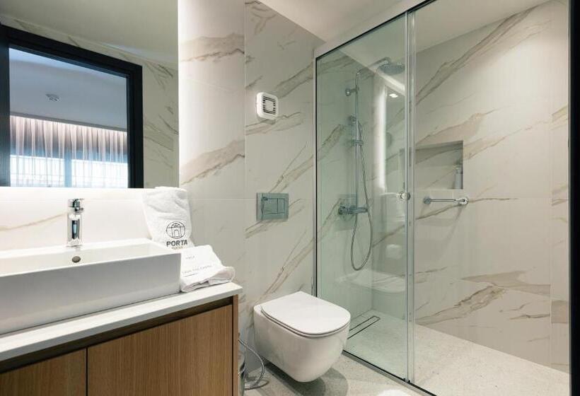 Полулюкс, Porta Suites