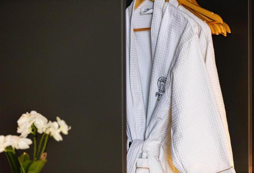 Полулюкс Вид на Море, Porta Suites