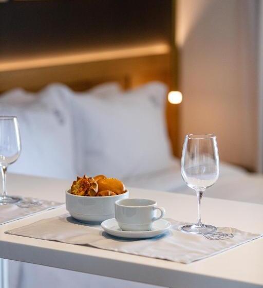 Полулюкс Вид на Море, Porta Suites