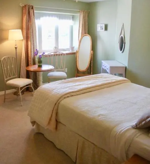 اتاق استاندارد, A Touch Of Country Bed & Breakfast