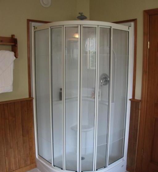 غرفة قياسية سرير كينج, A Touch Of Country Bed & Breakfast