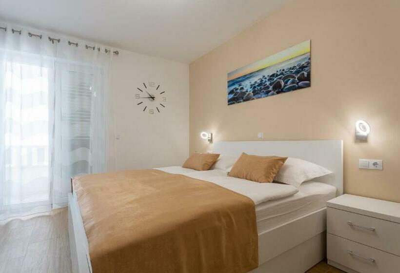 חדר דלוקס צדדי נוף לים, Villa Stonehouse