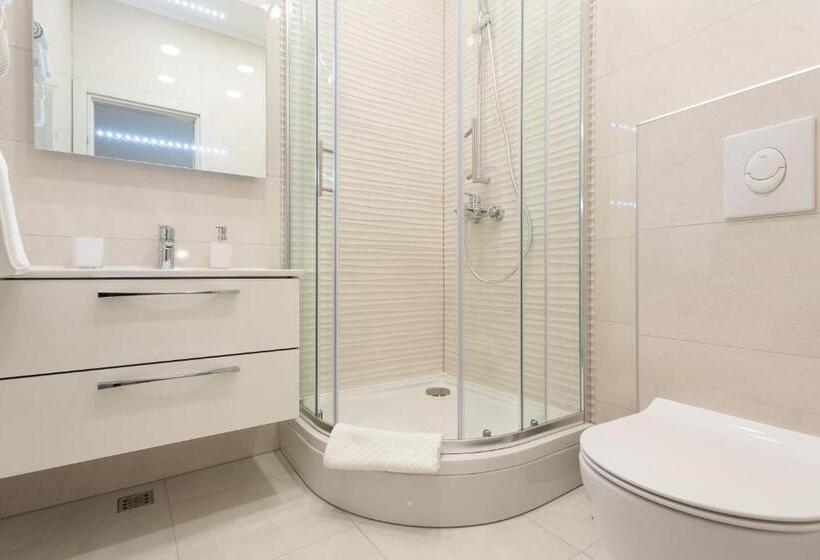 חדר דלוקס צדדי נוף לים, Villa Stonehouse