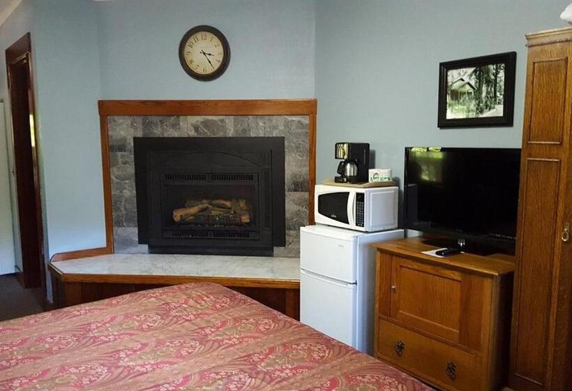 غرفة قياسية مزوَّدة بجاكوزي, Miranda Gardens Resort