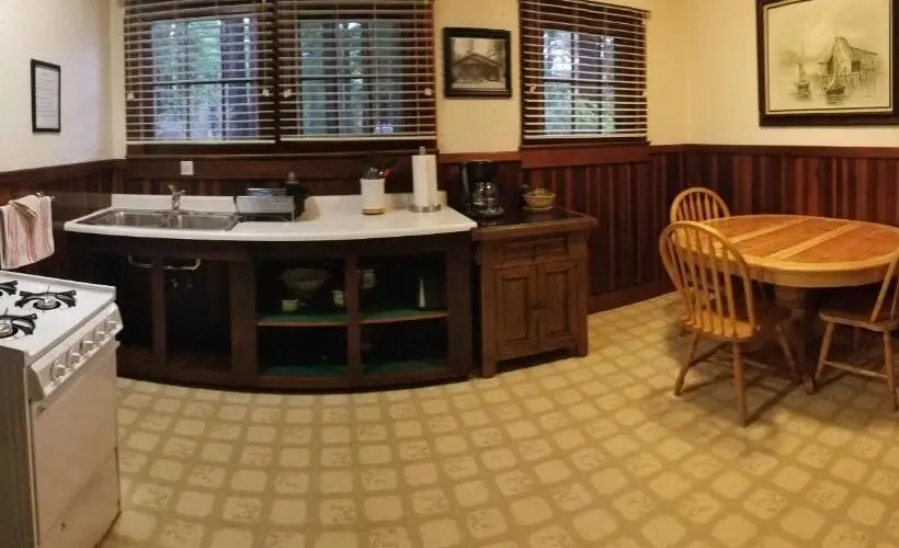 デラックススイート, Miranda Gardens Resort