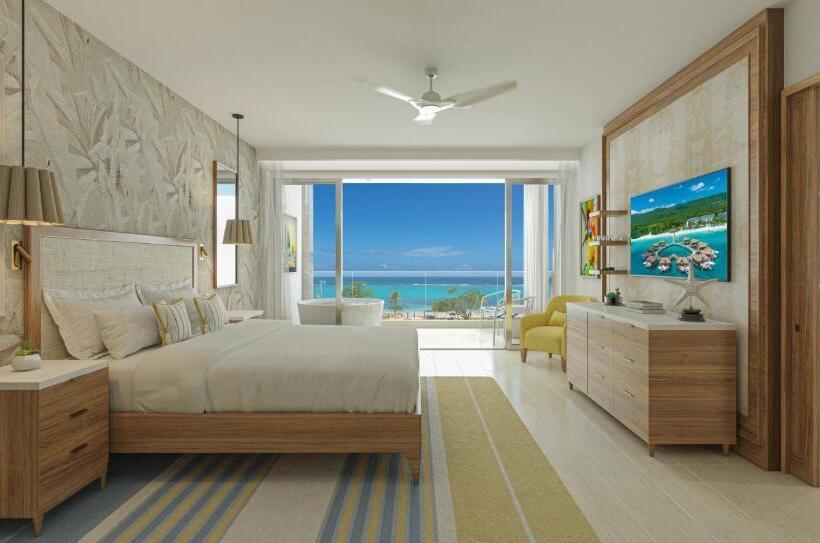Club Room Sea View, Sandals Dunns River All Inclusive Couples Only