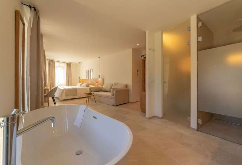 جناح جونيور, Nema Boutique Hotel & Spa