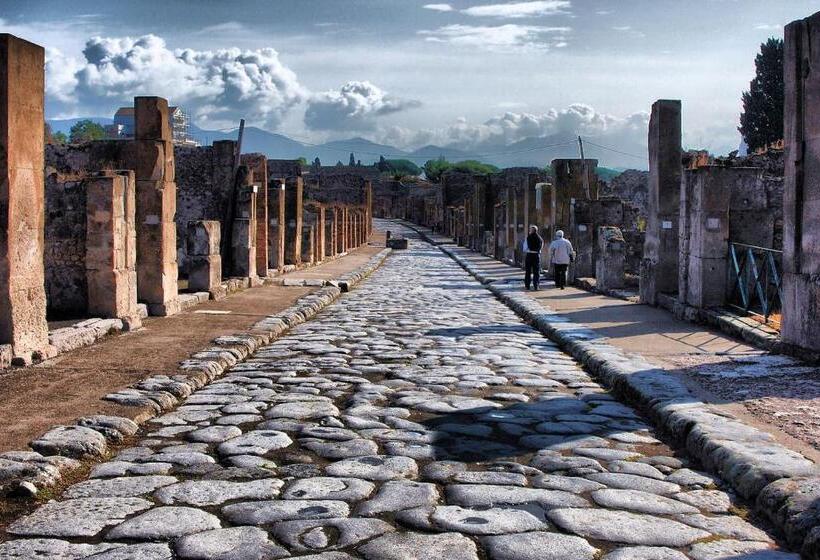 Quarto Quádruplo Deluxe, Residence O Sole Mio Pompei