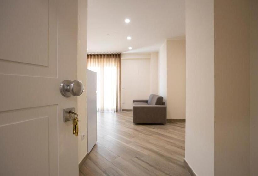 Apartamento 2 Dormitórios, Residence O Sole Mio Pompei