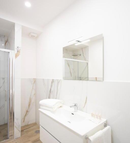 Apartamento 2 Dormitórios, Residence O Sole Mio Pompei