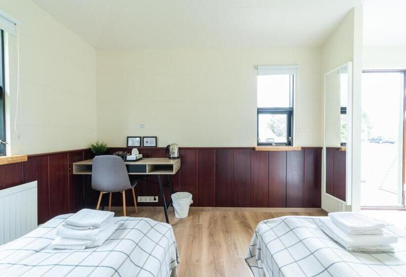 اتاق اکونومی, Adventure Hotel Geirland